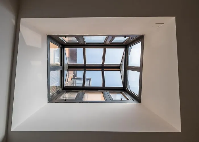 Urbanicooh Garisenda - Piazza Maggiore View *