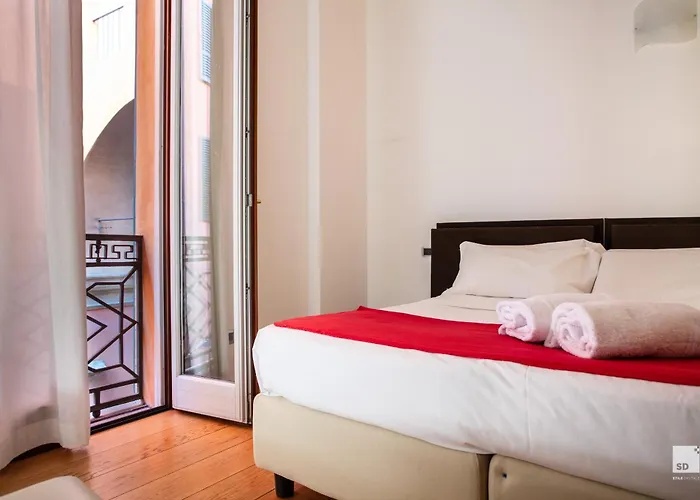 Urbanicooh Garisenda - Piazza Maggiore View * 볼로냐