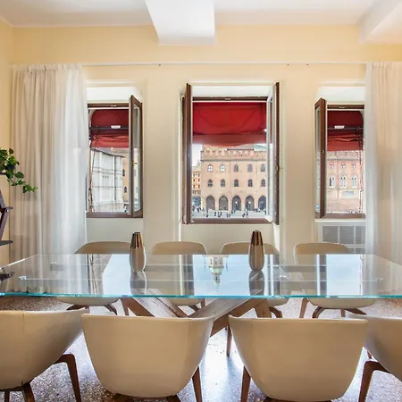 Daire Urbanicooh Garisenda - Piazza Maggiore View Bolonya