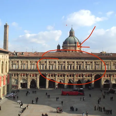 Urbanicooh Garisenda - Piazza Maggiore View Daire Bolonya