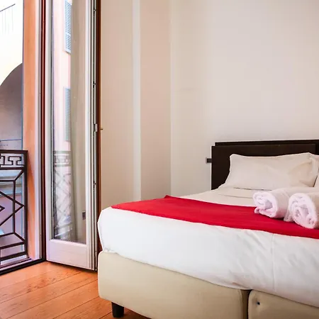 Urbanicooh Garisenda - Piazza Maggiore View * Bologna